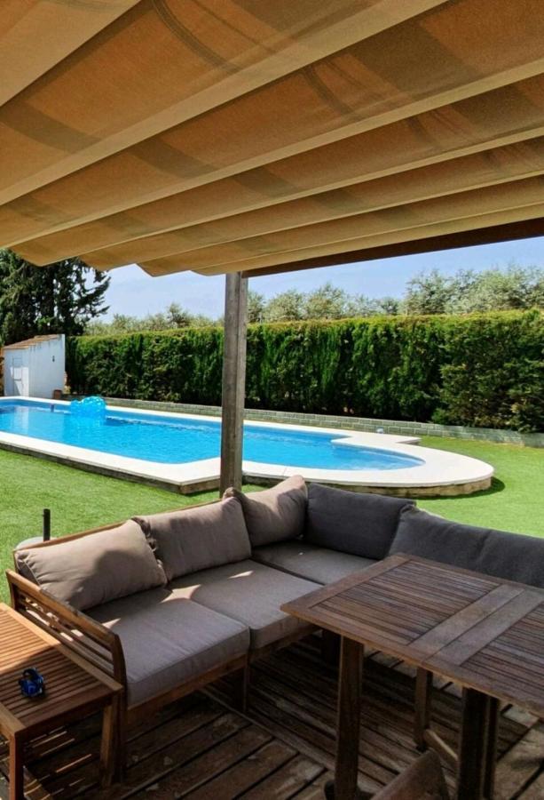 Villa Antonia Gibraleon Bagian luar foto